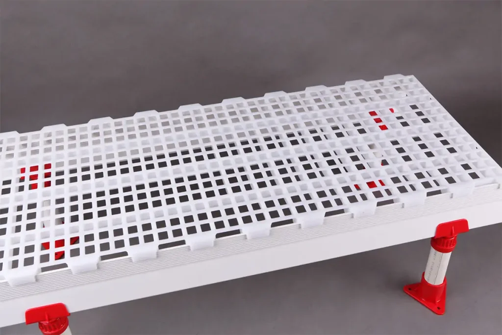 Plastic poultry flooring for chicken and duck